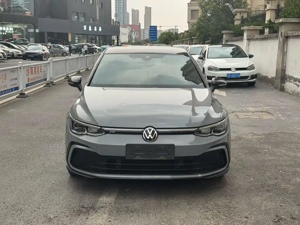 Volkswagen Golf 2022
