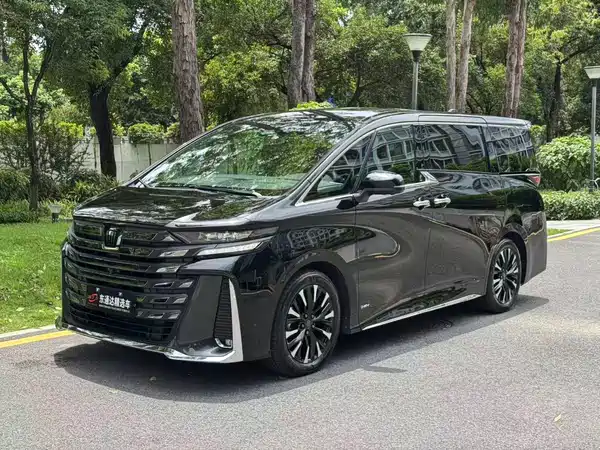 Toyota Vellfire 2024