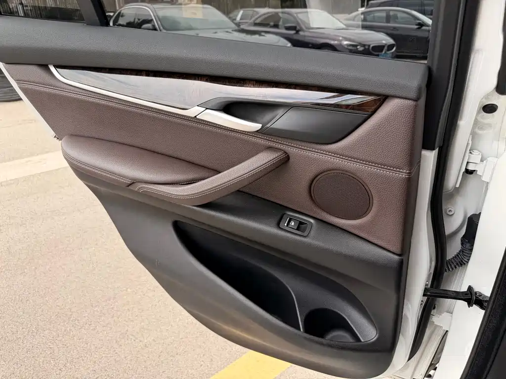 BMW X5 2015 — фото 17