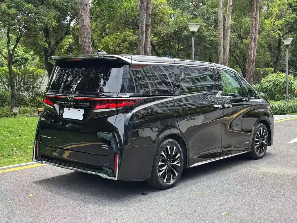 Toyota Vellfire 2024 — фото 19