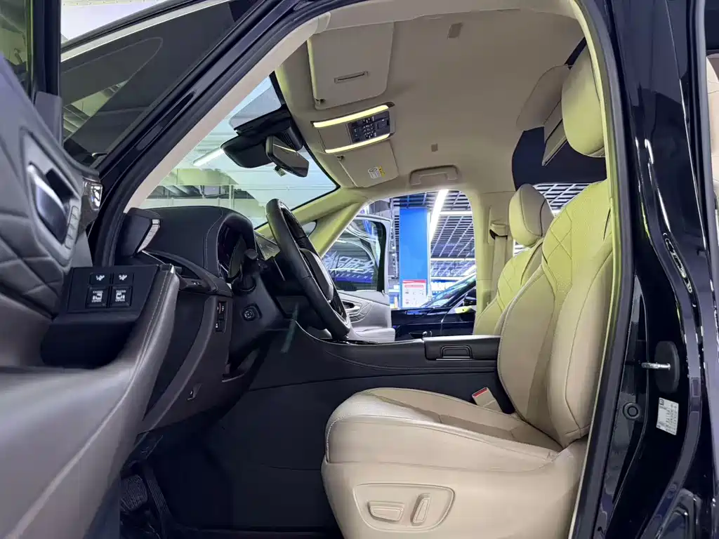 Toyota Alphard 2024 — фото 8