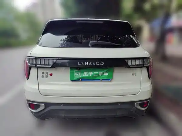 Lynk & Co 01 2020