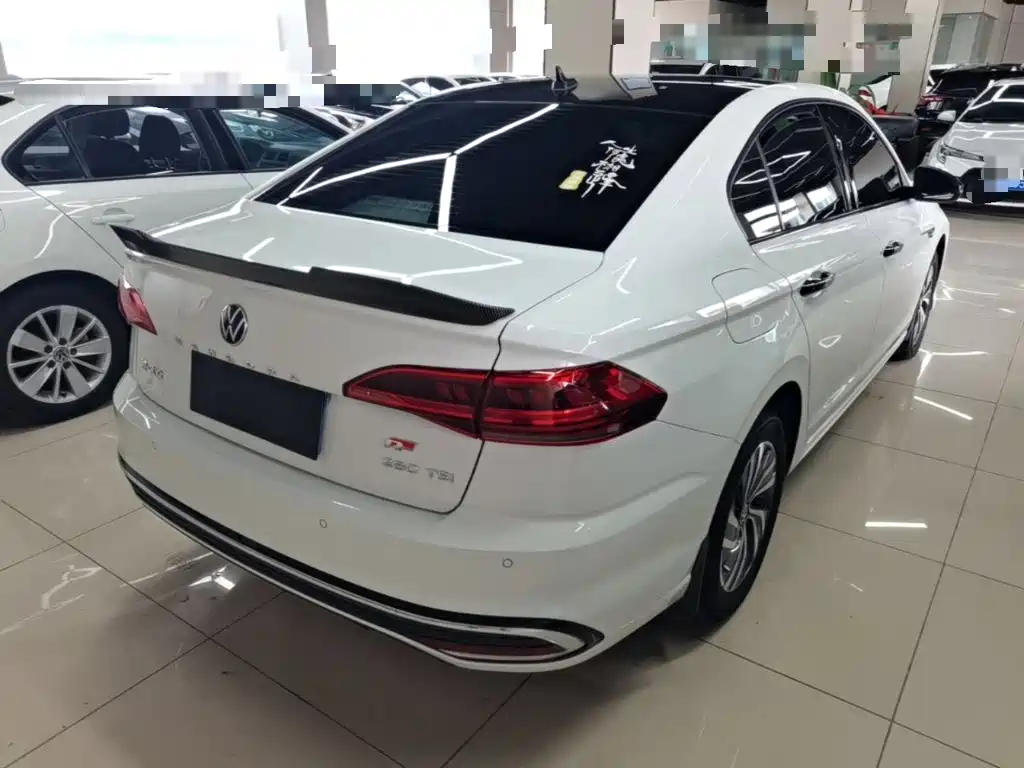 Volkswagen Bora 2024