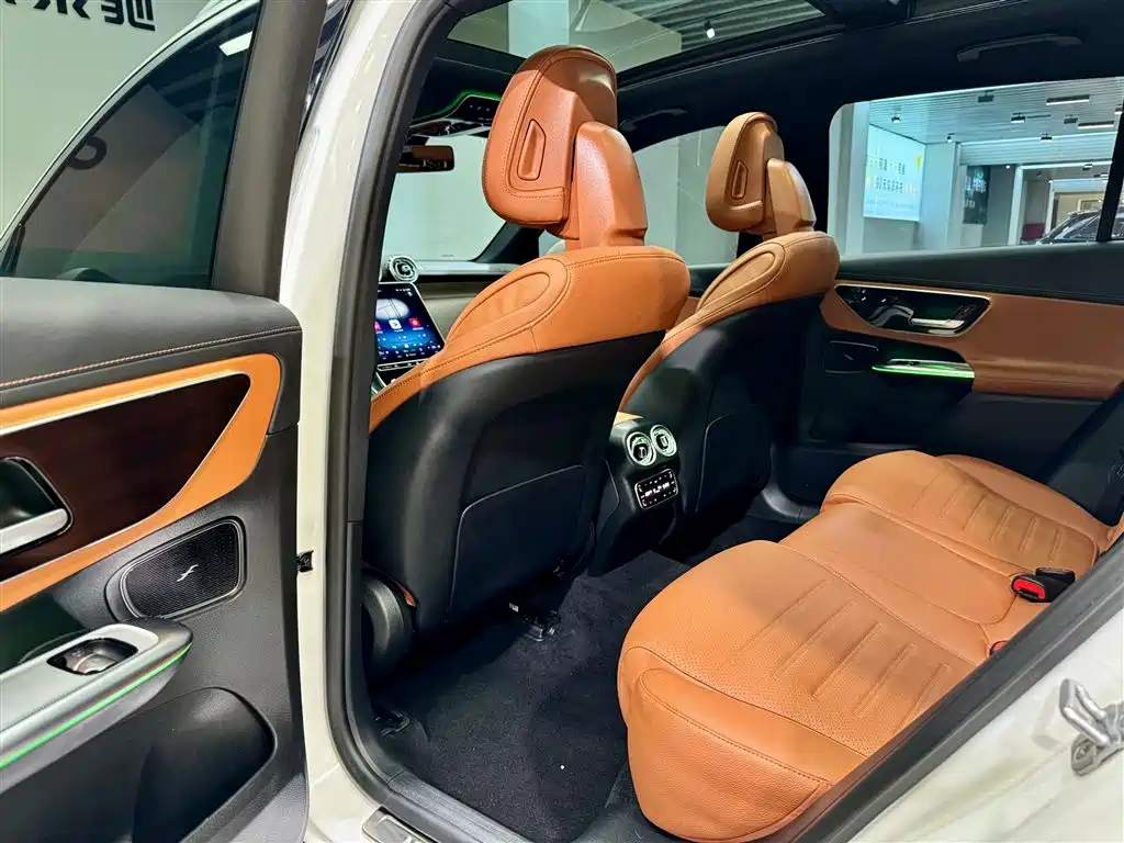 Mercedes-Benz GLC 2025 — фото 27
