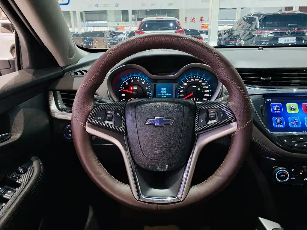 Chevrolet Malibu 2017 — фото 11