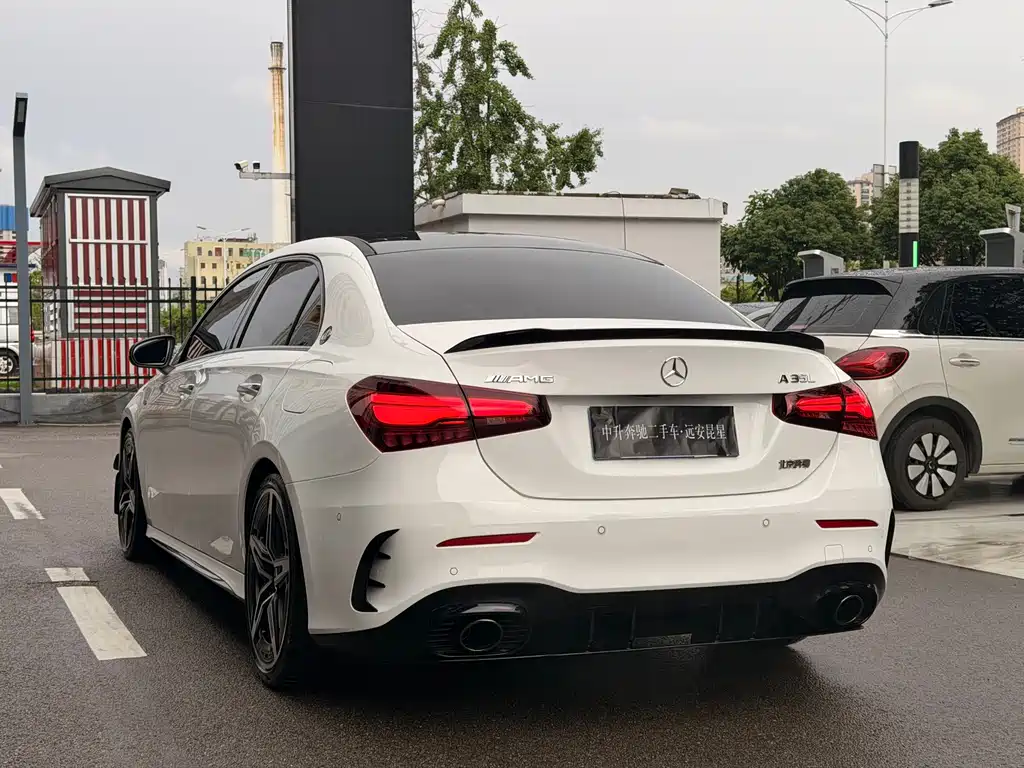 Mercedes-Benz A-Class AMG 2025 — фото 10