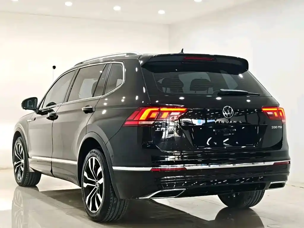 Volkswagen Tiguan L 2021 — фото 9