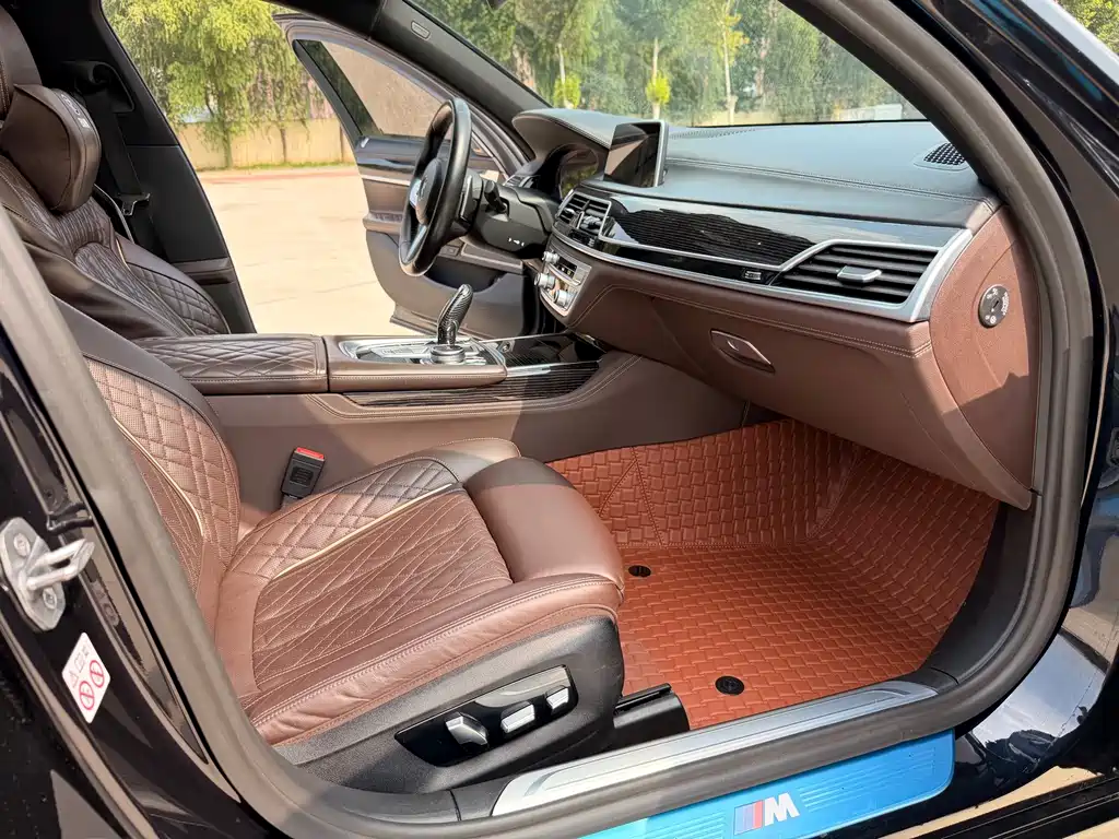 BMW 7 Series 2022 — фото 12