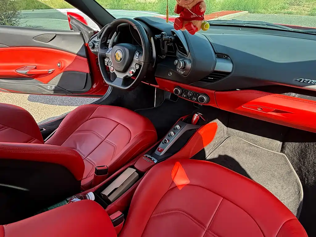 Ferrari 488 2016 — фото 12