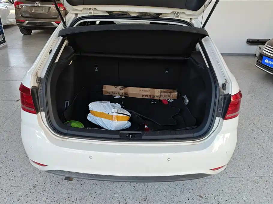 Volkswagen Gran Lavida 2016