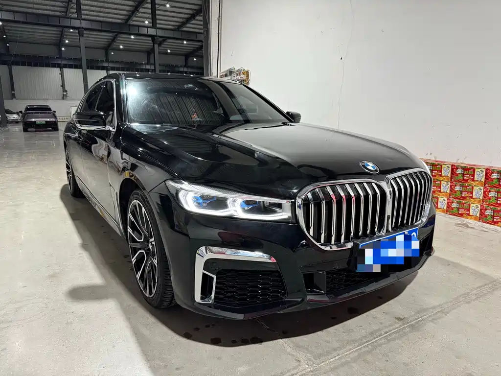 BMW 7 Series 2017 — фото 3