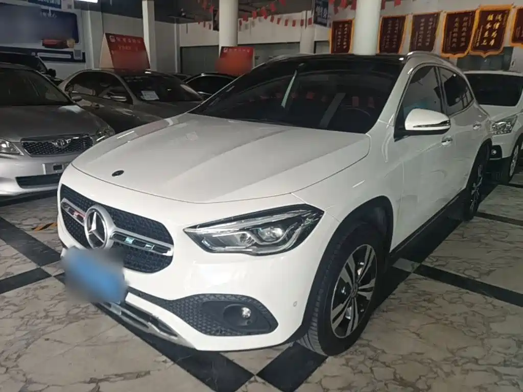 Mercedes-Benz GLA 2021 — фото 1