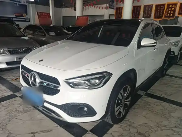 Mercedes-Benz GLA 2021