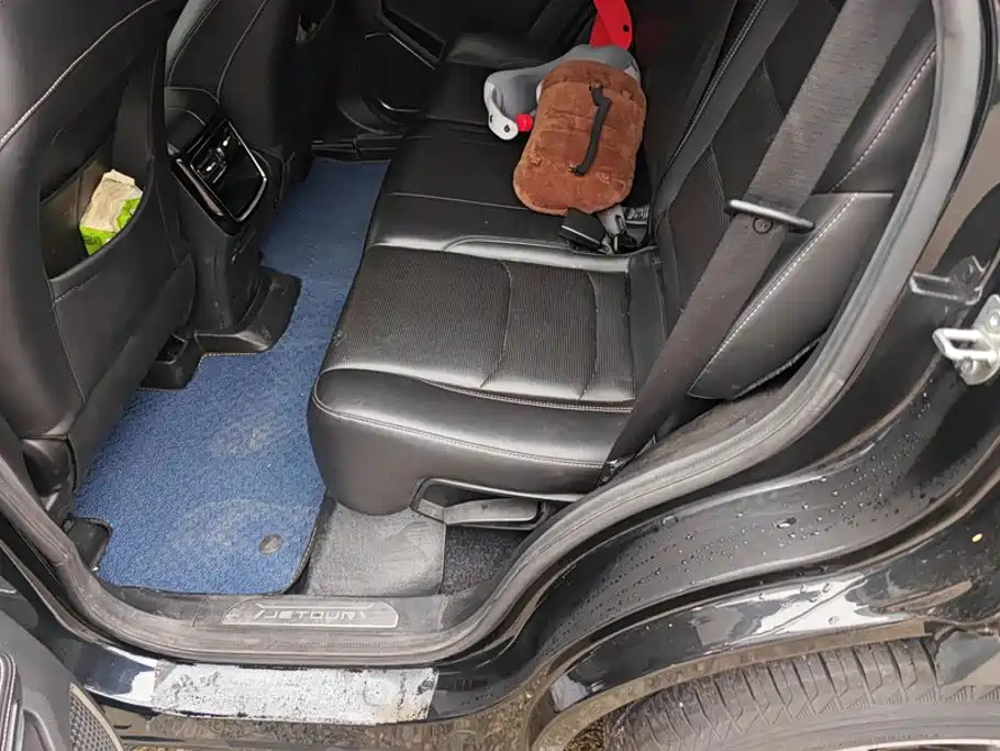 Jetour X70 PLUS 2021 — фото 11