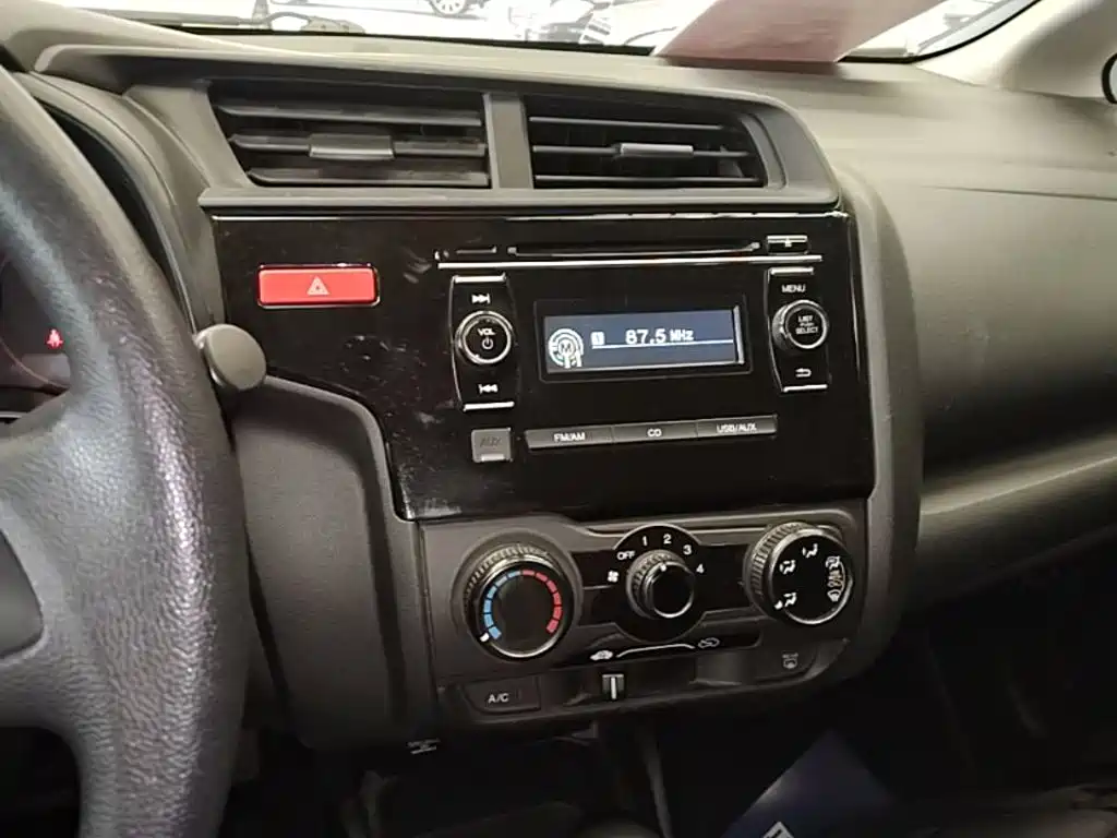 Honda Fit 2016 — фото 13