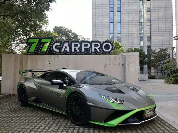 Lamborghini Huracan 2021