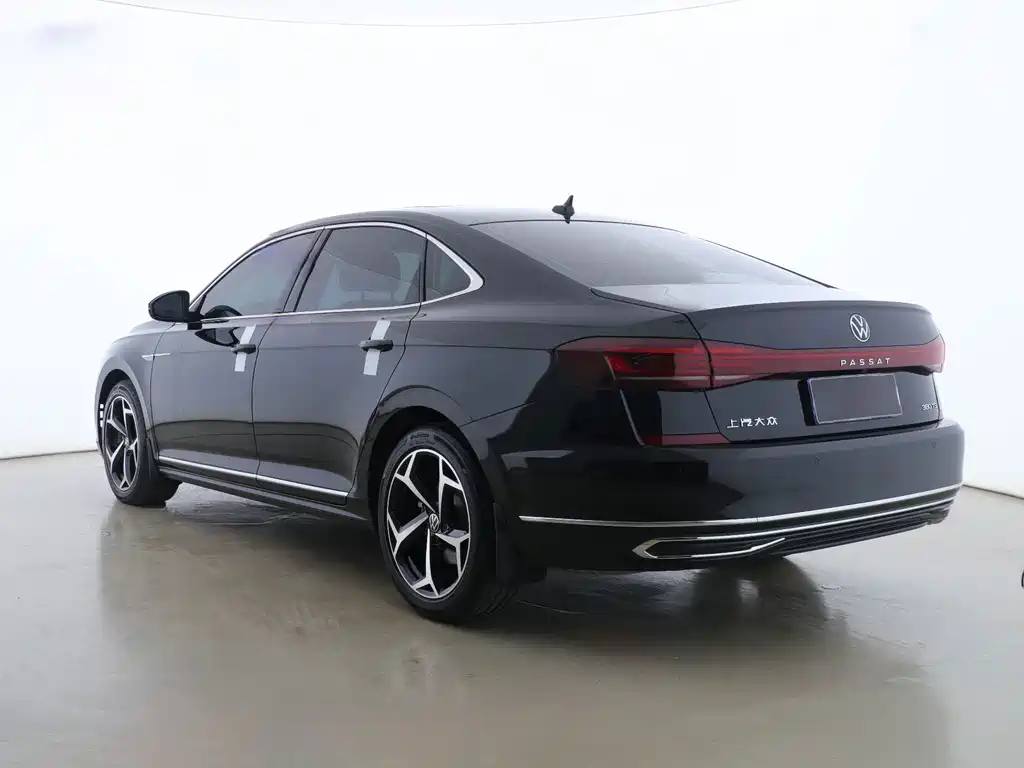 Volkswagen Passat 2024