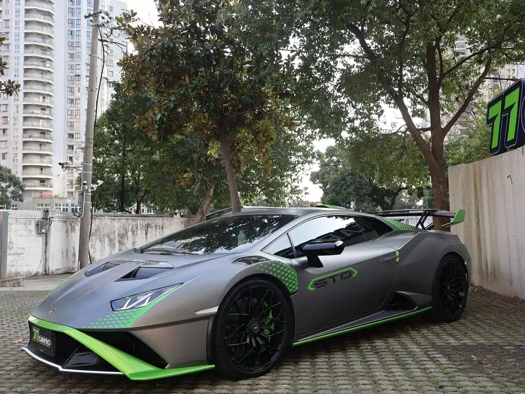 Lamborghini Huracán 2022 — фото 1