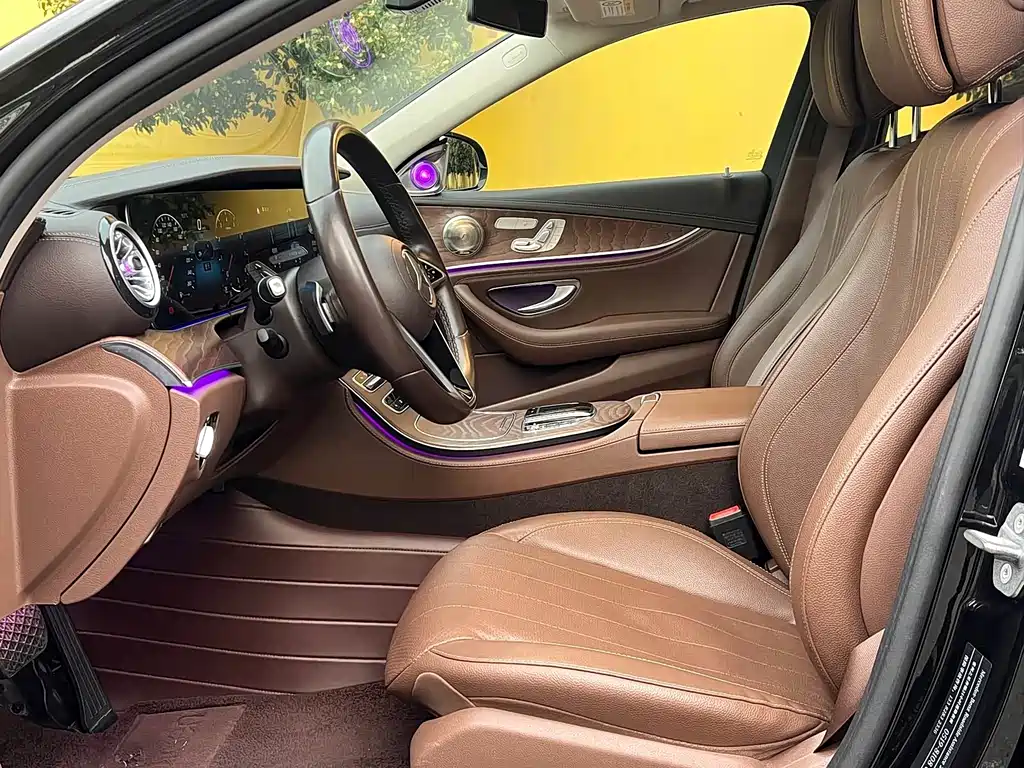 Mercedes-Benz E-Class 2022 — фото 23