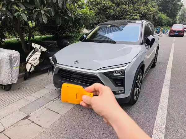 NIO ES8 2018