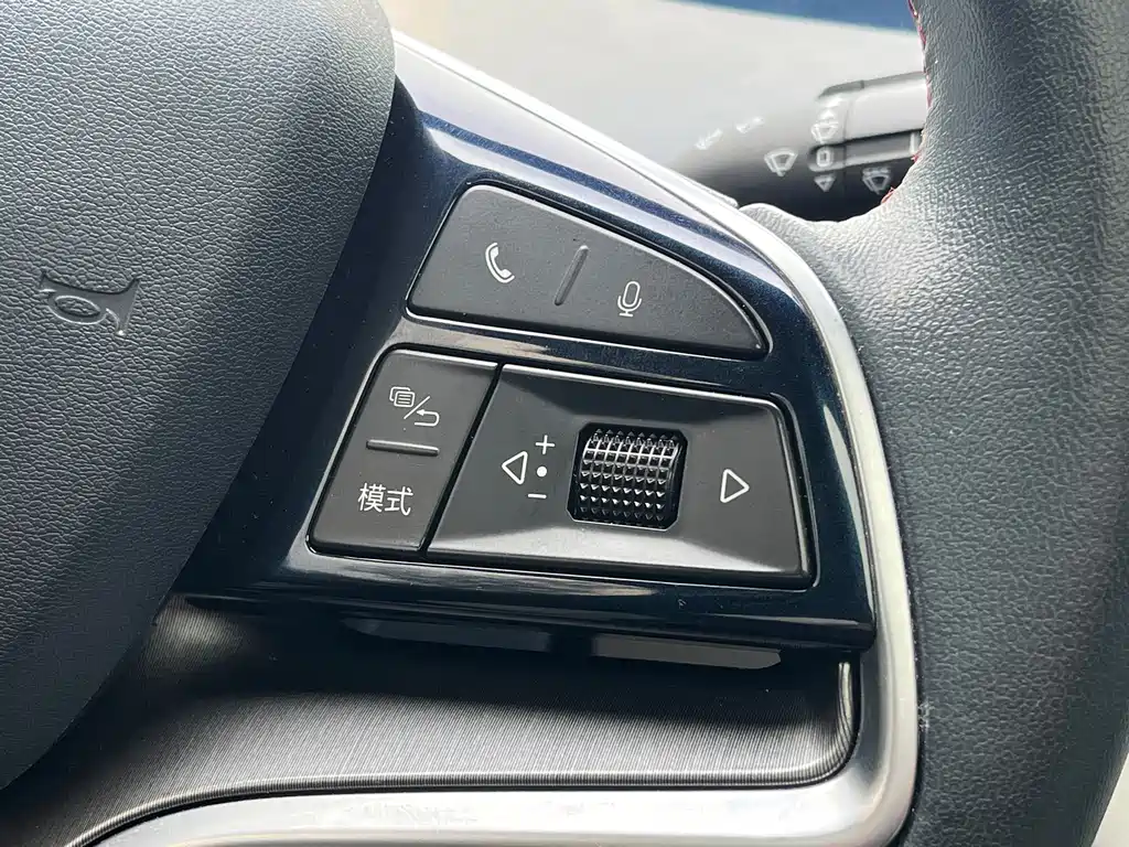 BYD Qin PLUS 2022 — фото 15