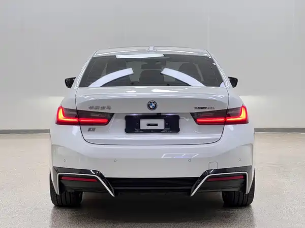BMW i3 2023