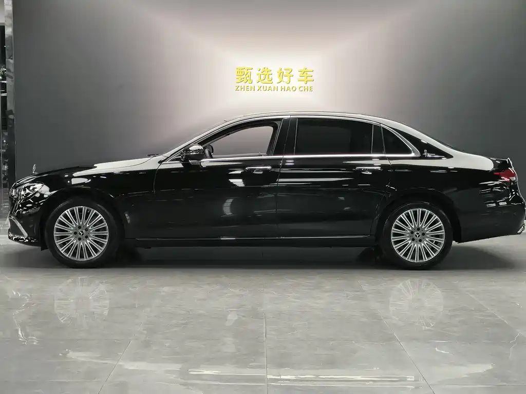 Mercedes-Benz E-Class 2022 — фото 10