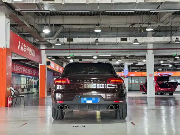 Porsche Macan 2016