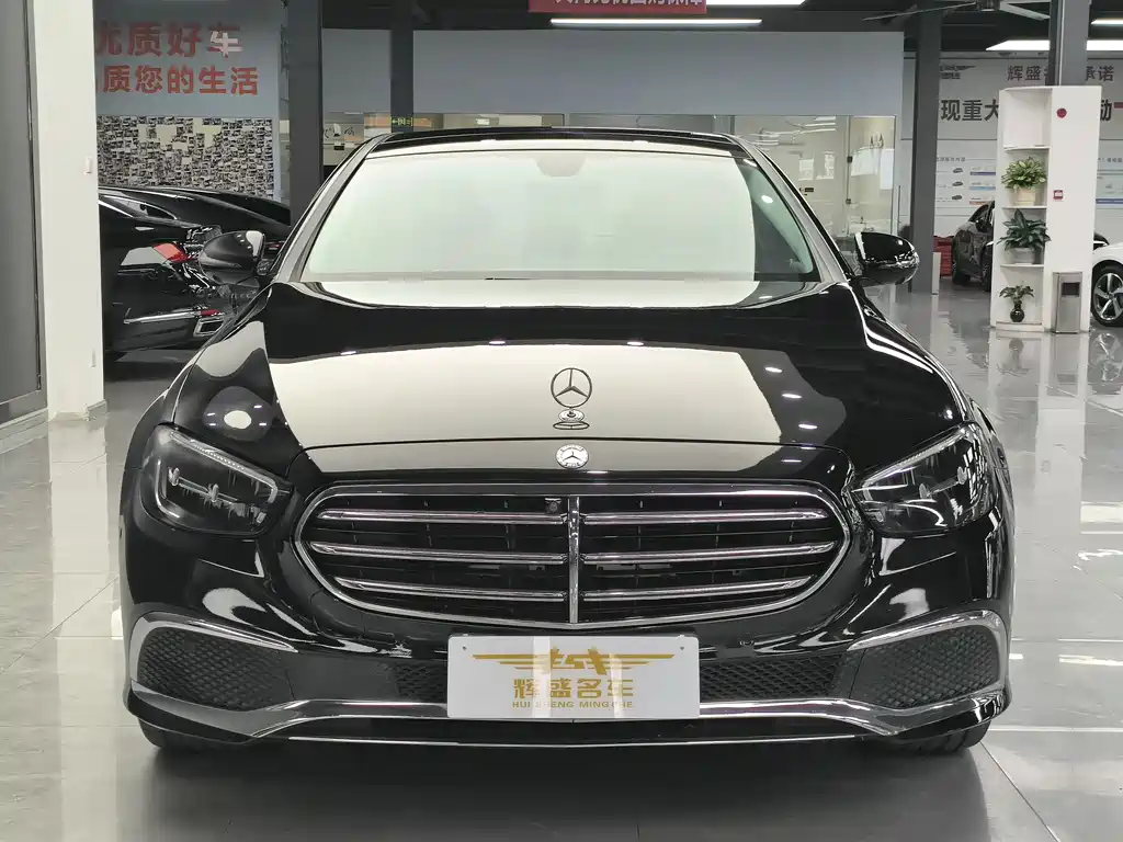 Mercedes-Benz E-Class 2022