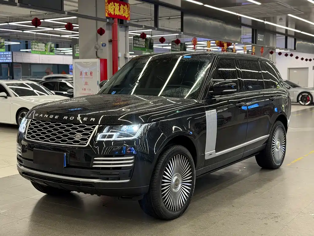 Land Rover Range Rover 2020 — фото 1