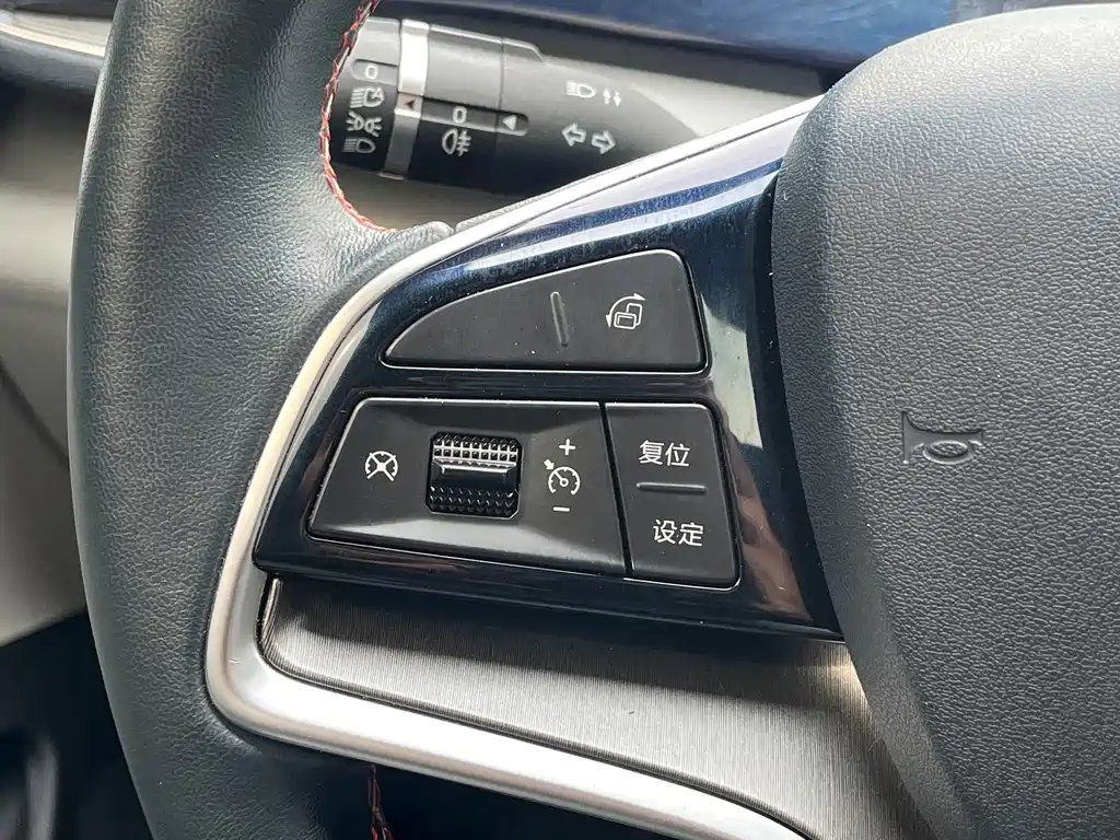 BYD Qin PLUS 2022 — фото 33