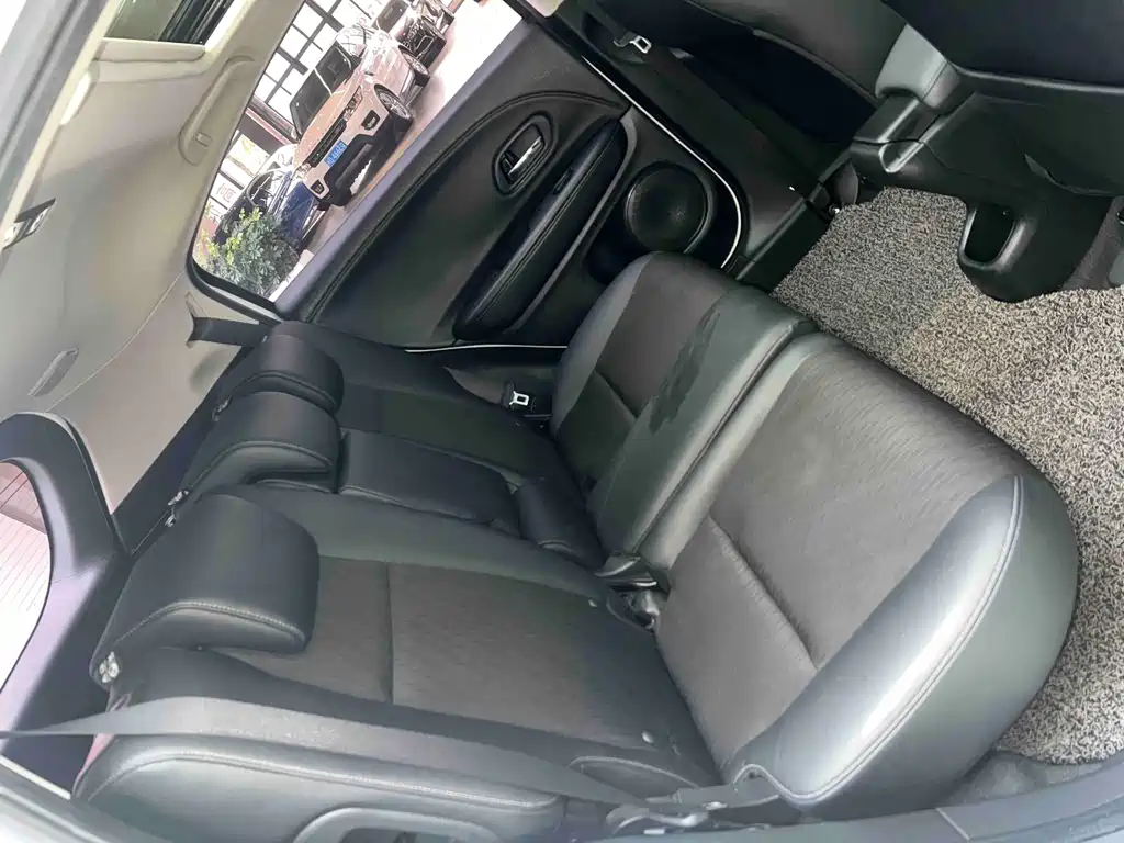 Honda Vezel 2019 — фото 24