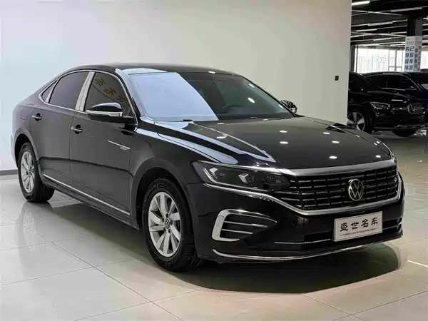 Volkswagen Passat 2022