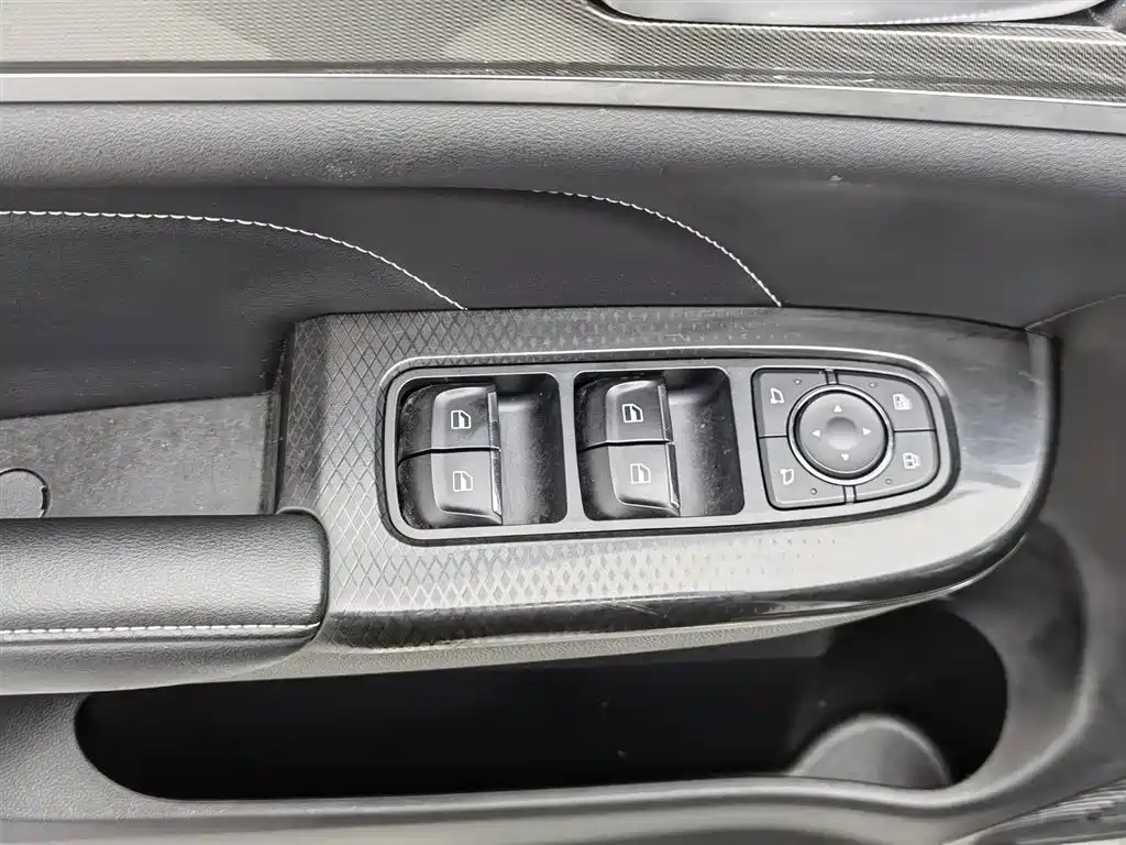 Haval M6 2023 — фото 9