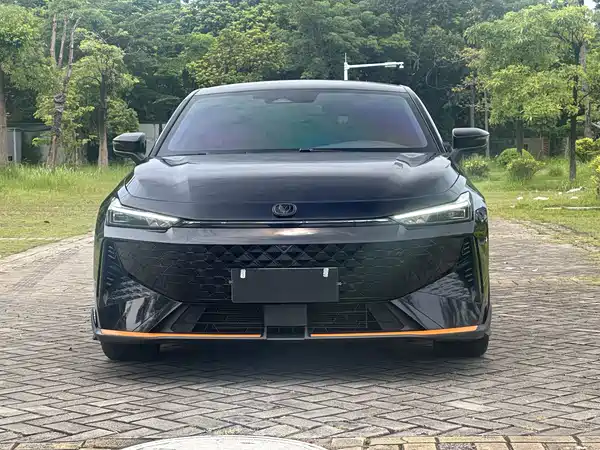 Changan UNI-V 2024