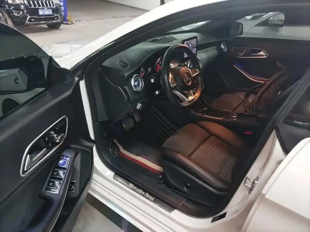 Mercedes-Benz CLA 2018 — фото 16