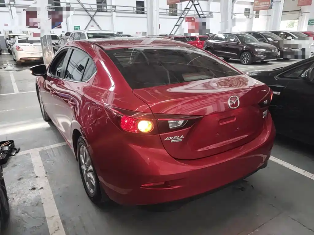 Mazda 3 Axela 2016