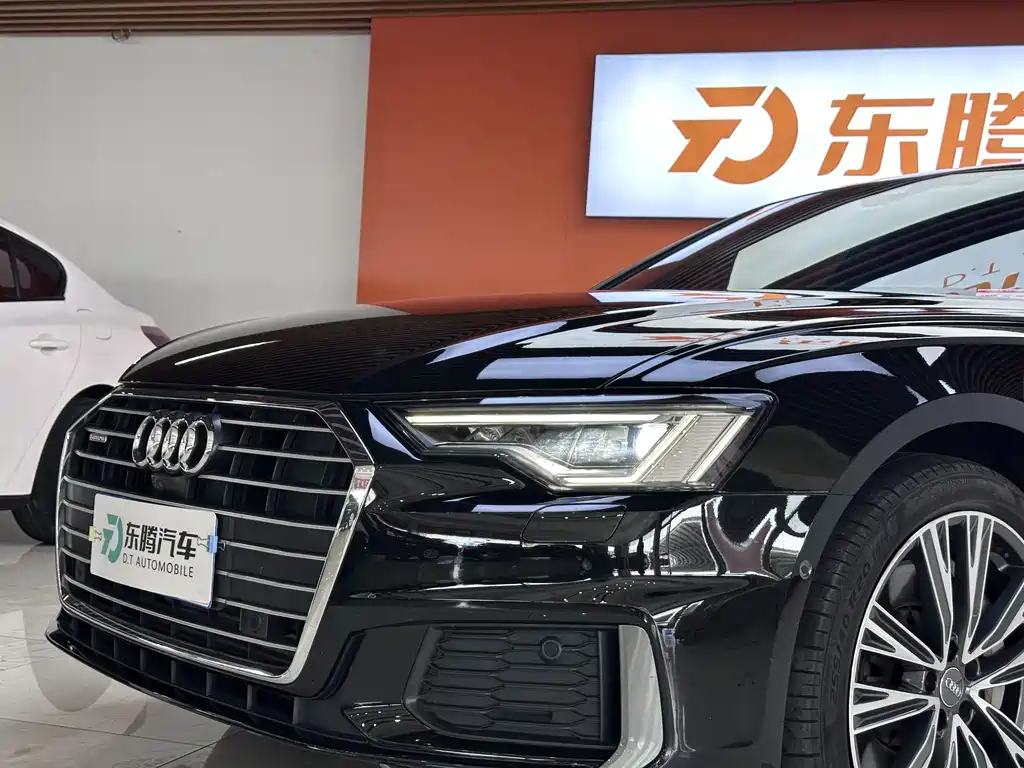 Audi A6L 2022