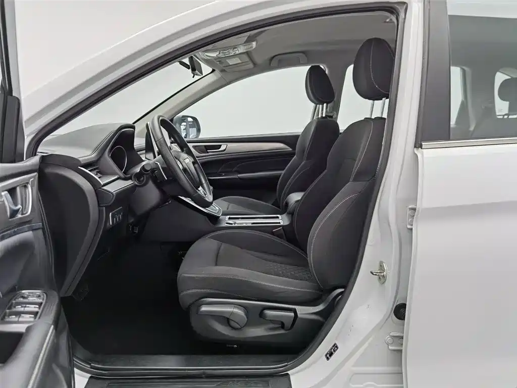 Haval M6 2023 — фото 10