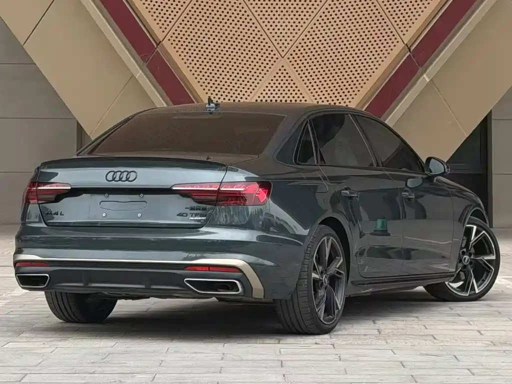 Audi A4L 2024