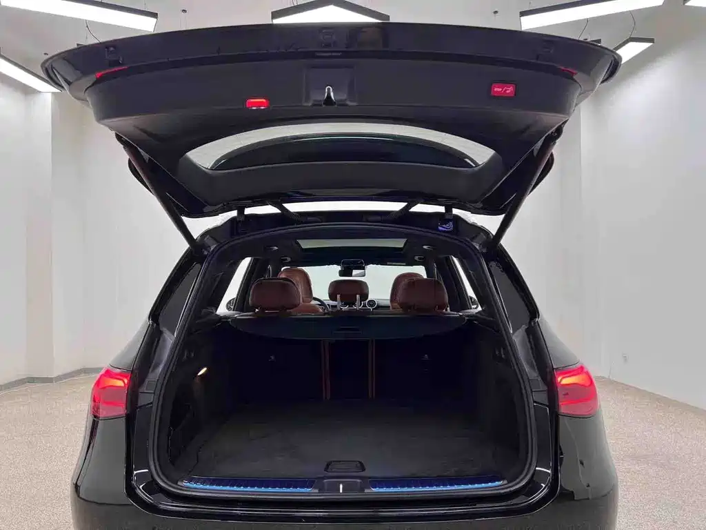 Mercedes-Benz GLC 2023 — фото 26
