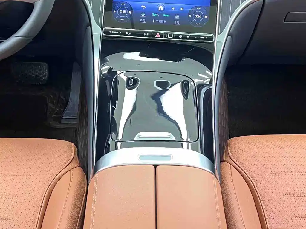 Mercedes-Benz GLC 2023 — фото 18