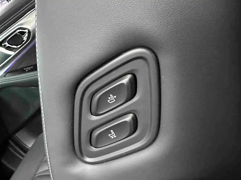 GAC Trumpchi GS8 2022 — фото 23