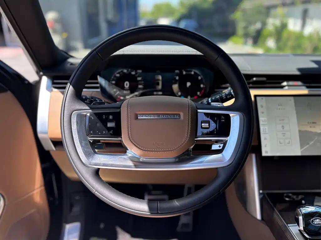 Land Rover Range Rover 2025 — фото 16