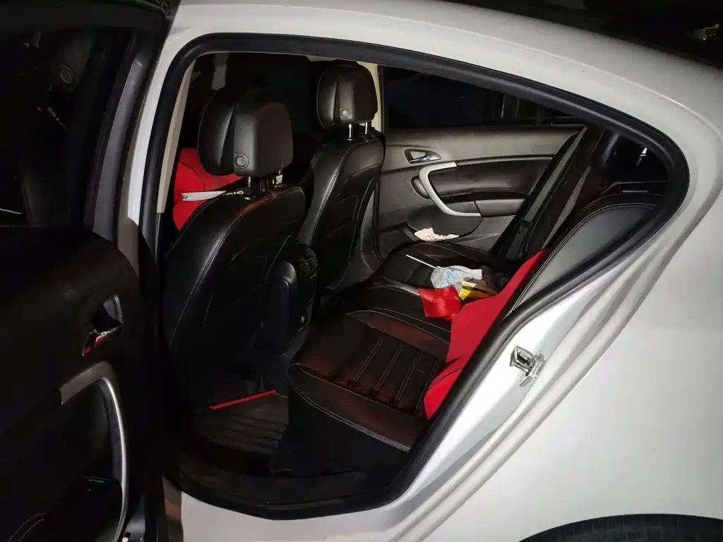 Buick Regal 2014 — фото 18