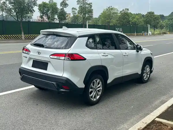 Toyota Frontlander 2025