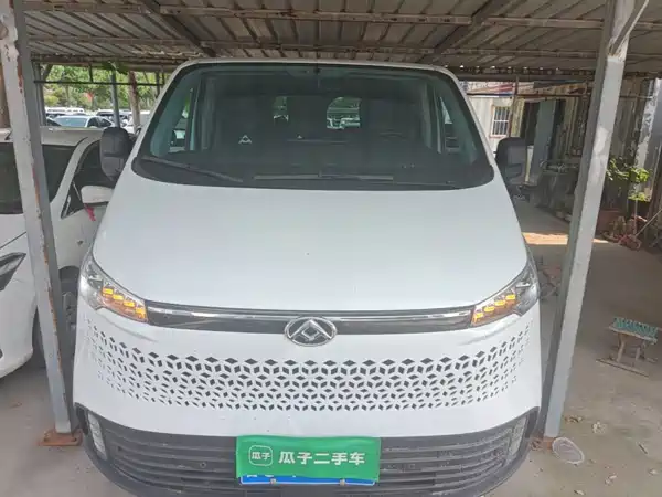Maxus V70 2024