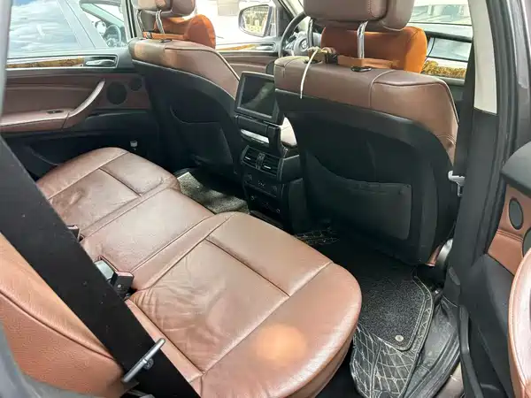 BMW X5 2011