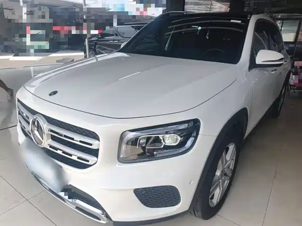 Mercedes-Benz GLB 2023