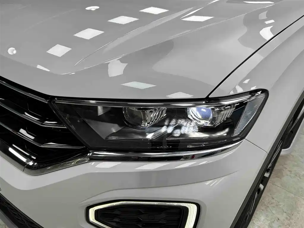 Volkswagen T-Roc 2023 — фото 18